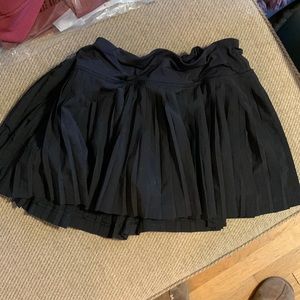 Lululemon pleat to street skirt